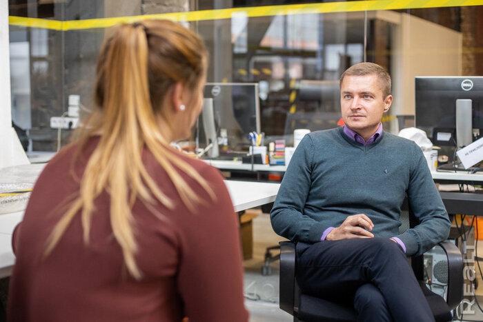 «Зарабатываю как айтишник». Поговорили с&nbsp;риэлтерами, которые пришли в&nbsp;профессию из&nbsp;других сфер