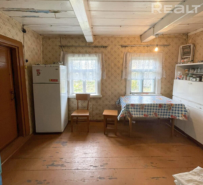 С&nbsp;печкой, в&nbsp;40 минутах от&nbsp;Минска и&nbsp;до&nbsp;20 тысяч долларов. Нашли крепкие хаты в&nbsp;деревнях, в&nbsp;которых можно зимовать
