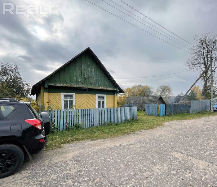 С&nbsp;печкой, в&nbsp;40 минутах от&nbsp;Минска и&nbsp;до&nbsp;20 тысяч долларов. Нашли крепкие хаты в&nbsp;деревнях, в&nbsp;которых можно зимовать