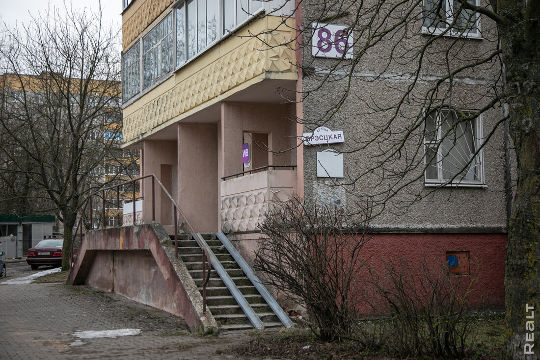 &laquo;Это Клондайк для молодых семей&raquo;. Как живется в&nbsp;минских домах с&nbsp;самым зимним видом из&nbsp;окон