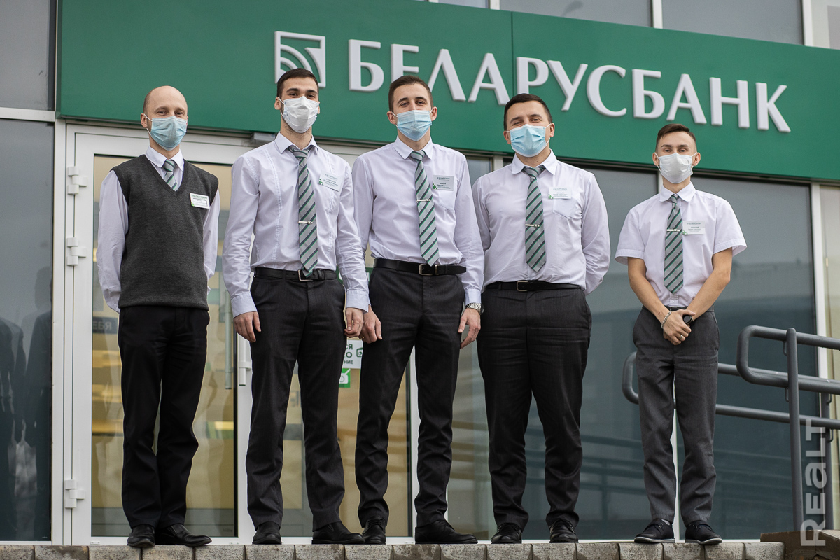 &laquo;Когда заселились, возле дома можно было увидеть зайца&raquo;. Как Лебяжий из&nbsp;деревни превратился в&nbsp;один из&nbsp;самых престижных районов Минска