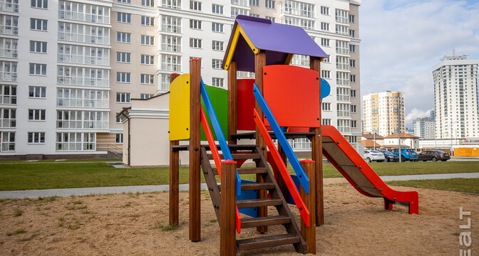 &laquo;Когда заселились, возле дома можно было увидеть зайца&raquo;. Как Лебяжий из&nbsp;деревни превратился в&nbsp;один из&nbsp;самых престижных районов Минска