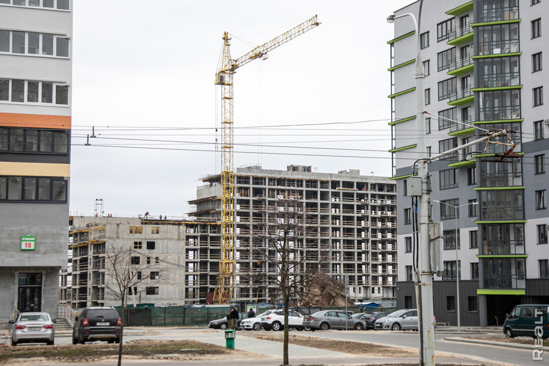 Однушку без отделки тут продают за&nbsp;65 тысяч долларов. Посмотрели, как строится Лошица-7