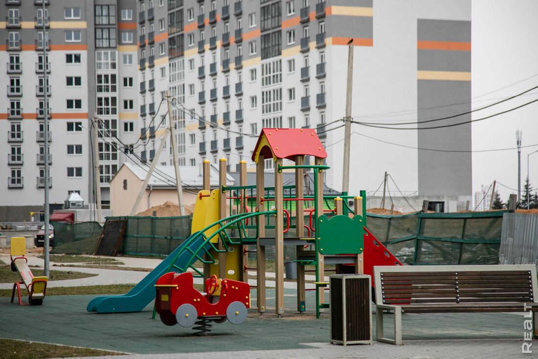 Однушку без отделки тут продают за&nbsp;65 тысяч долларов. Посмотрели, как строится Лошица-7