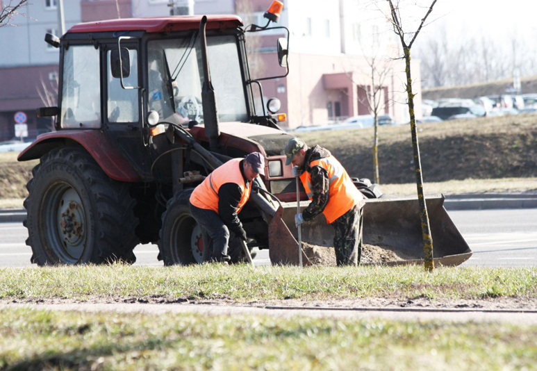 «Зеленстрой» Московского района столицы приступил к весенним работам2