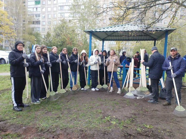 Большой субботник прошел в Первомайском районе Минска6