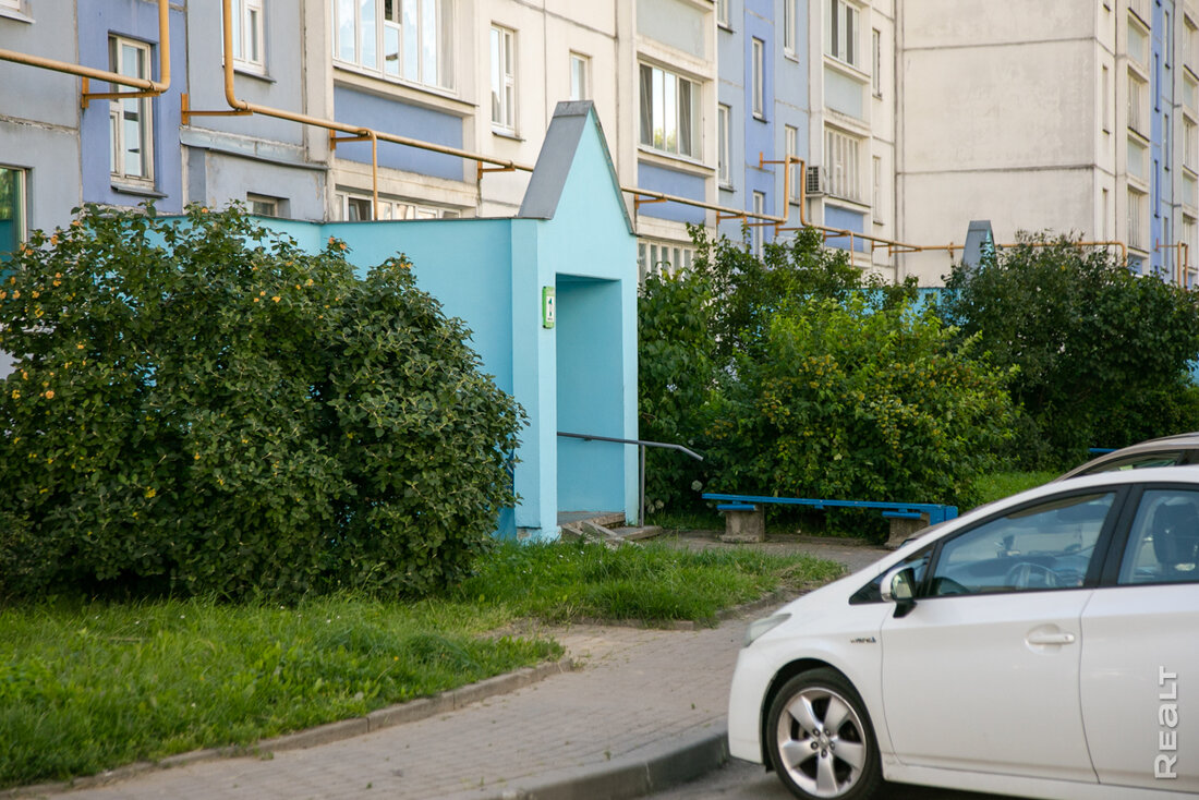 &laquo;Об&nbsp;этом месте мало кто знает&raquo;. Как живется в&nbsp;панельках у&nbsp;озера возле Каменной Горки