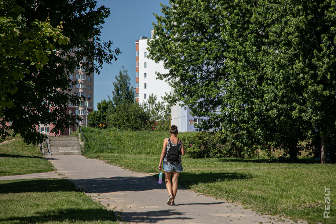 &laquo;Об&nbsp;этом месте мало кто знает&raquo;. Как живется в&nbsp;панельках у&nbsp;озера возле Каменной Горки