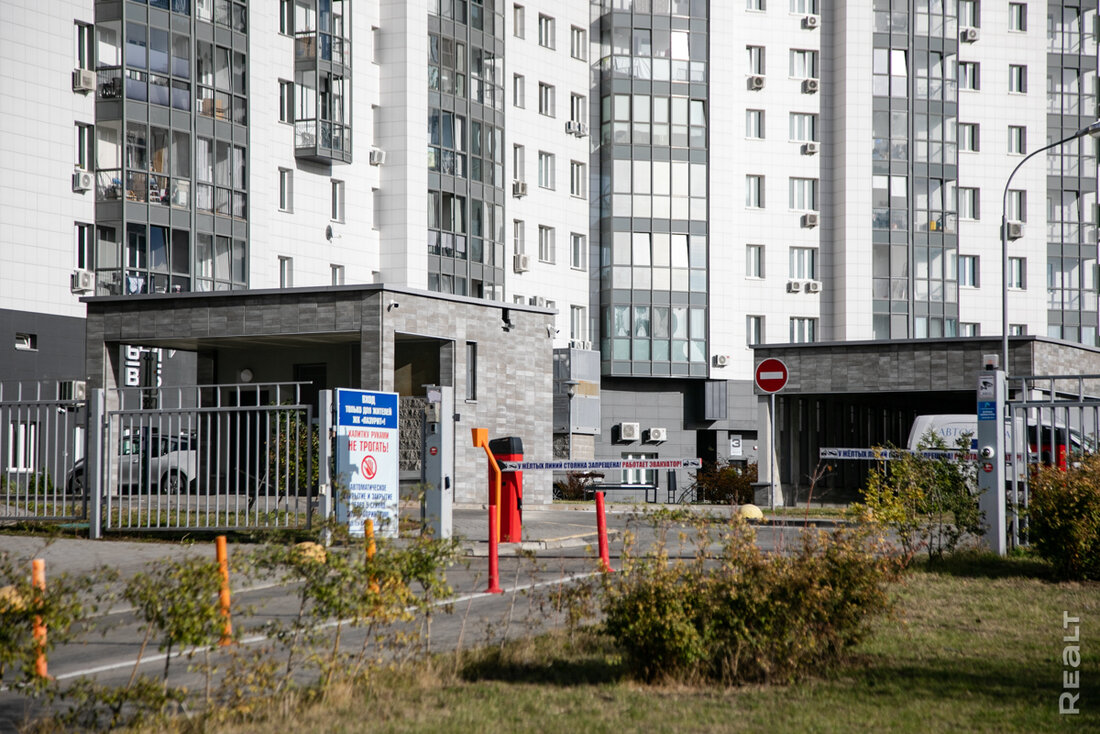 &laquo;Отсутствие метро рядом&nbsp;&mdash; это большой плюс&raquo;. Узнали, как живется в&nbsp;самом высоком&nbsp;ЖК Беларуси