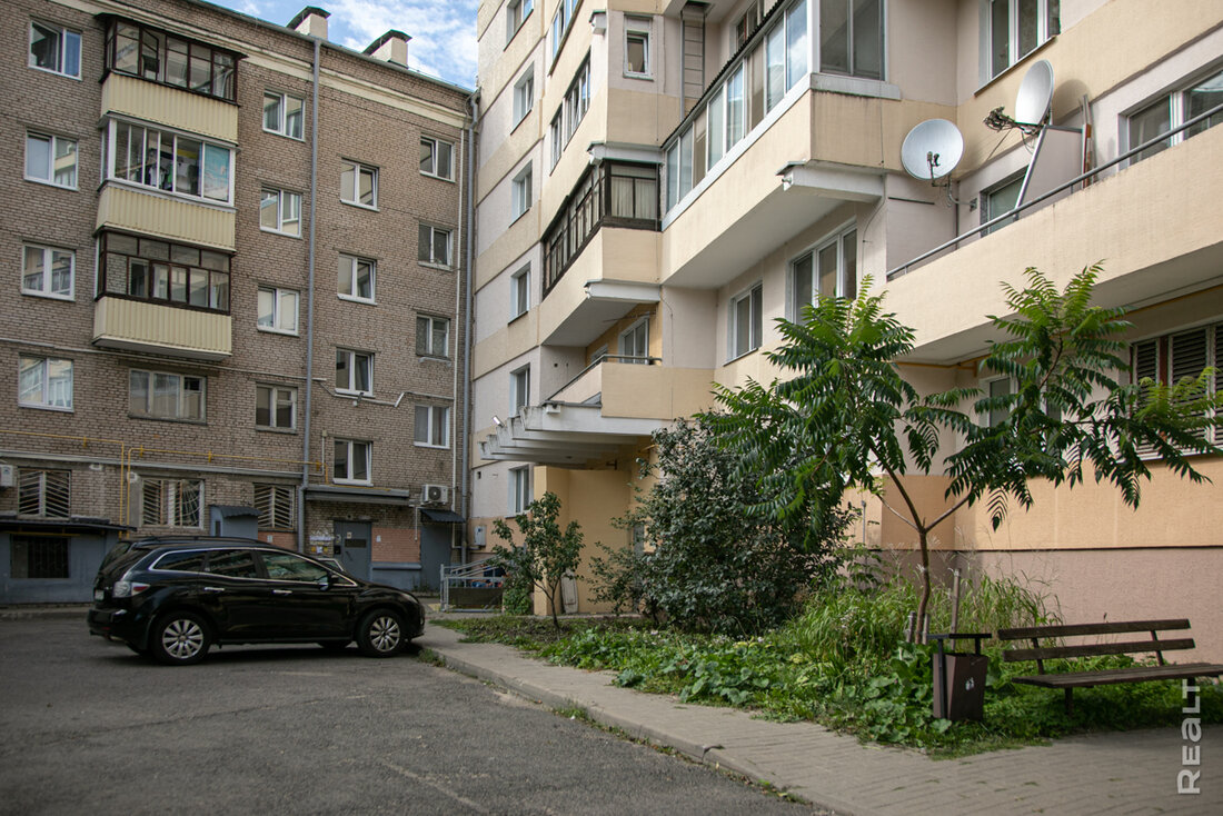 &laquo;Получить тут квартиру было очень престижно&raquo;. Как живется в&nbsp;модернистском доме железнодорожников