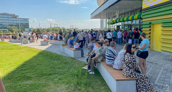 В новом ТЦ «Червенский» с ажиотажем открылся Green. А что там еще работает?